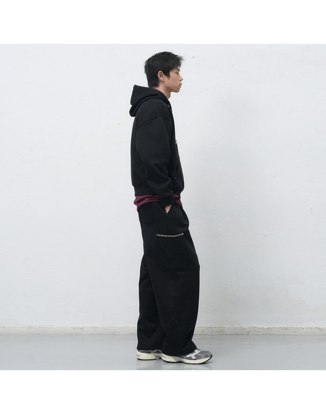 제너럴아이디어 제너럴 아이디어 UNISEX 스티치 스웻 후드 세트 [3COL] / SBE4U51013SET-MAN 착용컷