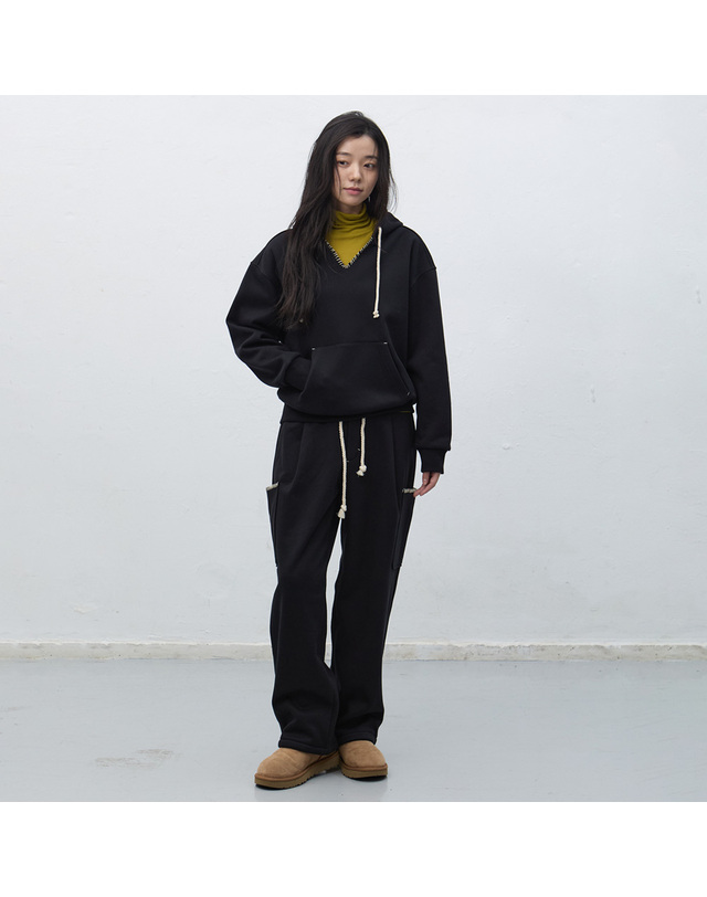 제너럴아이디어 제너럴 아이디어 UNISEX 스티치 스웻 후드 세트 [3COL] / SBE4U51013SET-WOMAN 착용컷