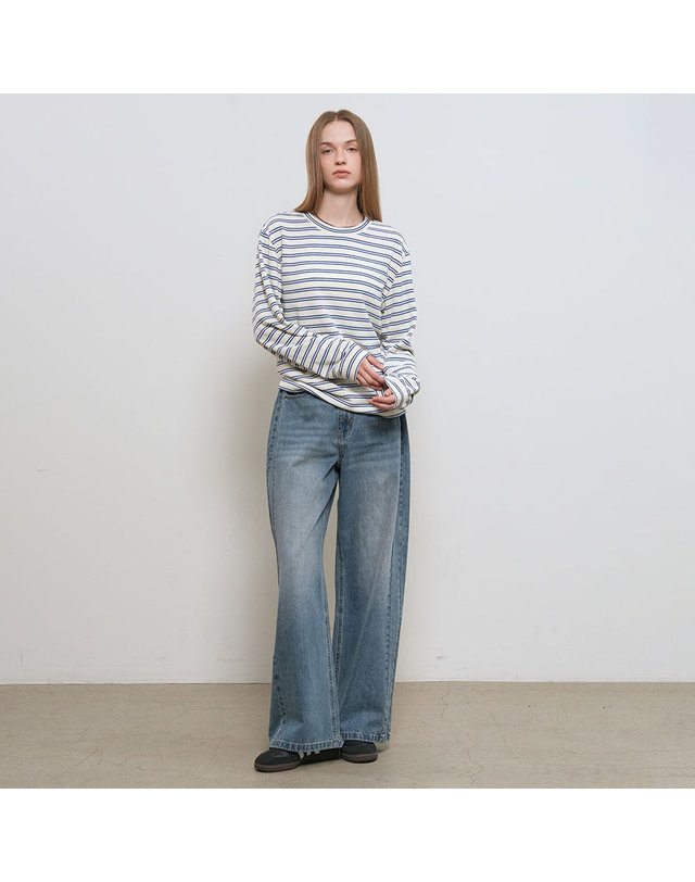 제너럴아이디어 제너럴 아이디어 UNISEX 더블 스트라이프 티셔츠 [IVORY] / GF1UTS001-WOMAN 착용컷