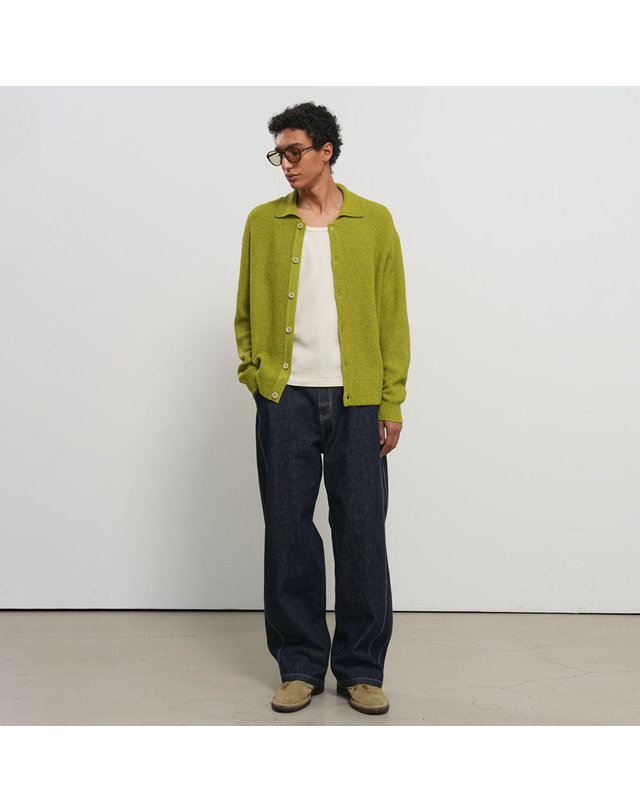 제너럴아이디어 제너럴 아이디어 UNISEX 와플 부클 카라 가디건 [OLIVE] / GF1UKC001-MAN 착용컷