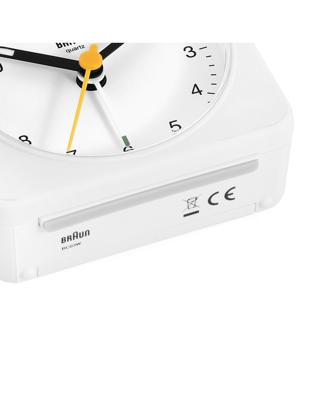 브라운 BRAUN BC03W 클래식 아날로그 크레센도 알람 저소음 공용 탁상시계 착용컷