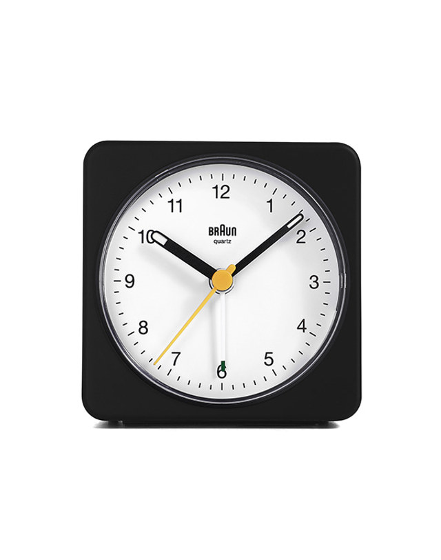 브라운 BRAUN BC03BW 클래식 아날로그 크레센도 알람 저소음 공용 탁상시계 착용컷