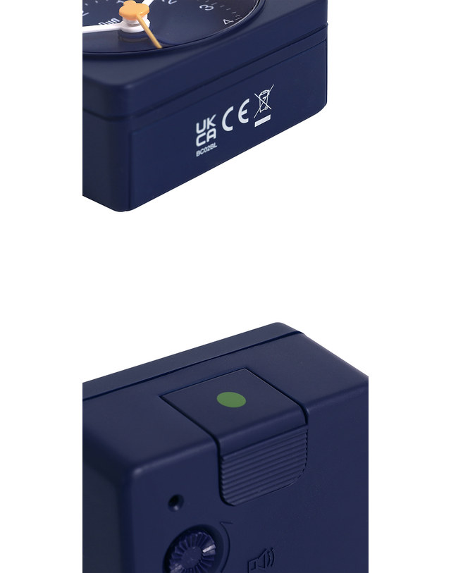 브라운 BRAUN BC02BL 클래식 트래블 크레센도 알람 저소음 공용 탁상시계 착용컷