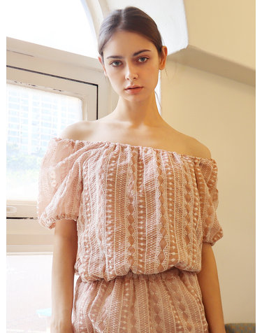 레이스 크롭 핑크브라운 오프숄더_Lace Crop PKBW Off-shoulder