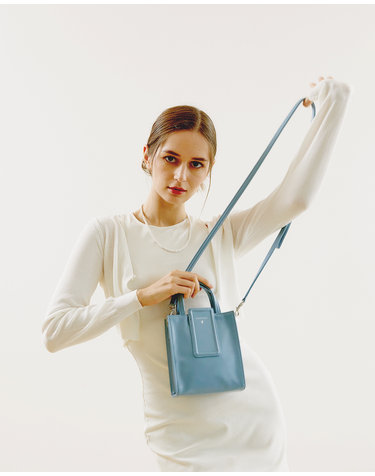 [미니 시그니처 쇼퍼백] mini SIGNATURE SHOPPER BAG - Sky Blue