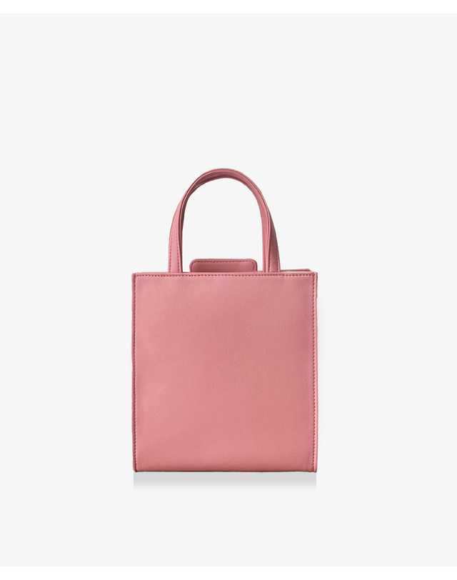 패니제로 -리뉴얼-[미니 시그니처 쇼퍼백] mini SIGNATURE SHOPPER BAG - Pink 핑크 착용컷