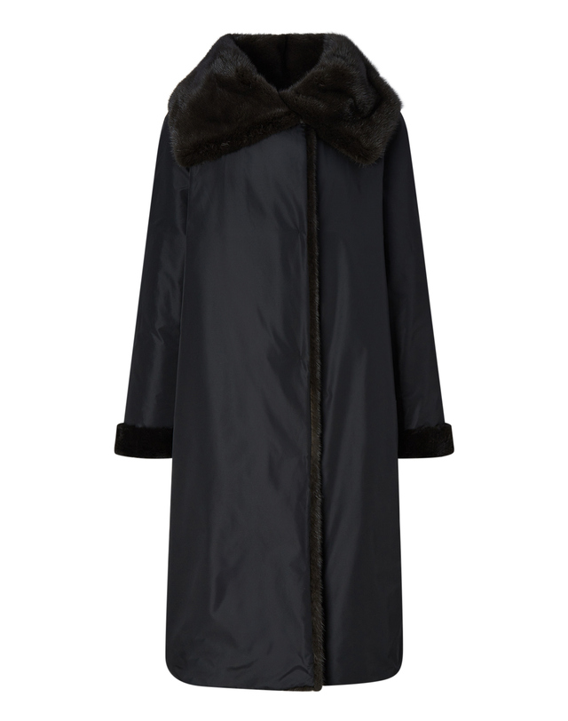 닥스 여성 [LUXURY FUR][밍크·위즐][리버시블]블랙 카라 포인트 롱 코트 착용컷