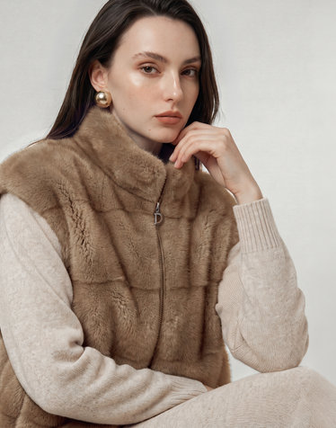 [닥스위크][LUXURY FUR] 파스텔 브라운 밍크 니트 패치 베스트