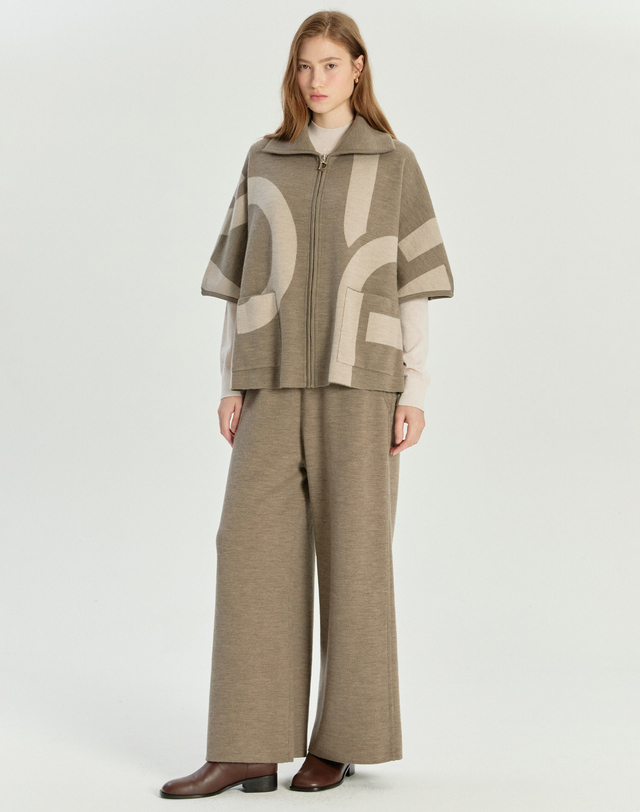 닥스 여성 [백화점BEST/HIGH WOOL] 다크베이지 자카드 로고 울 케이프 진한 베이지 착용컷