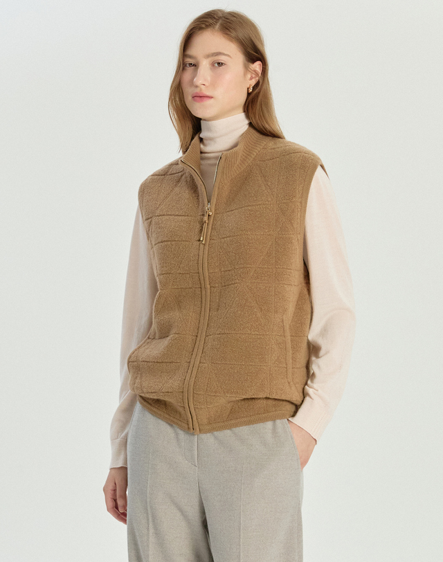 닥스 여성 [HIGH WOOL] 카멜 울캐시미어 밴드넥 베스트 캐멀 착용컷