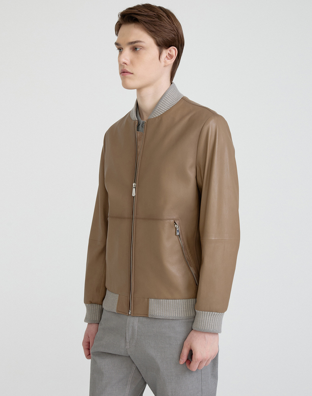 닥스 남성 [LEATHER] 브라운 오일 브러쉬 가죽 블루종 착용컷