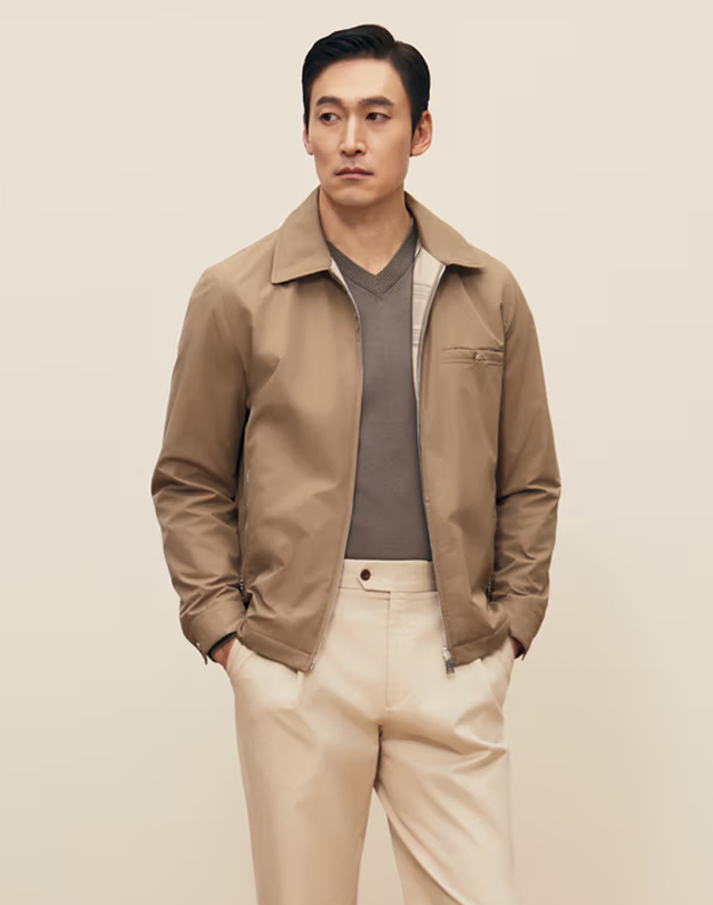 닥스 남성 베이지 리버시블 트렌치 블루종 점퍼 착용컷