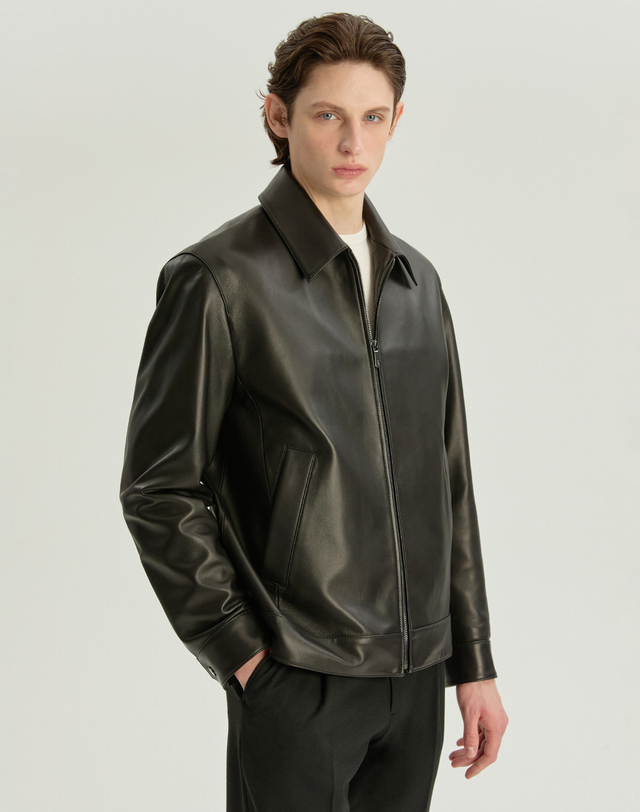닥스 남성 [LEATHER] 블랙 램 가죽 점퍼 착용컷