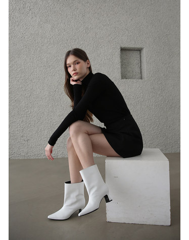 Becca Ankle boots / white