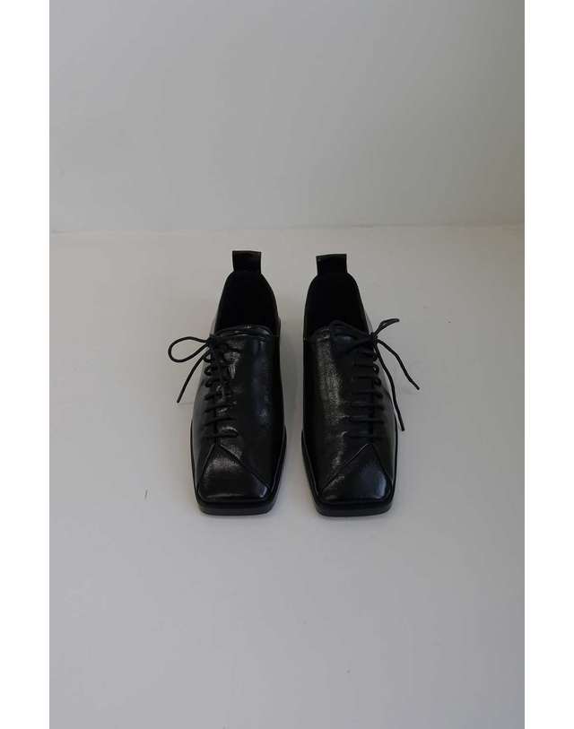 덴 London loafer / crack black 착용컷
