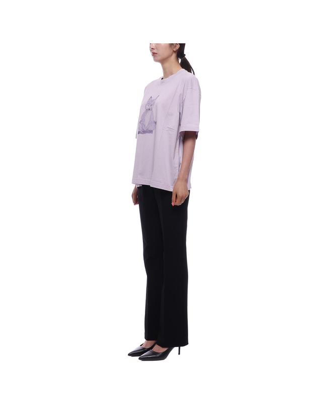 메종 키츠네 25SS 여성 요가 폭스 프린트 반팔티셔츠 (OW00123KJ0008 0173 25S) 착용컷