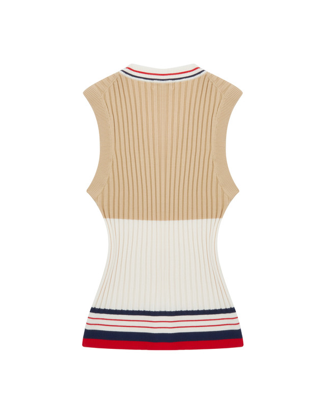 마틴골프 Classic V-neck Knit Vest_Beige 베이지 착용컷