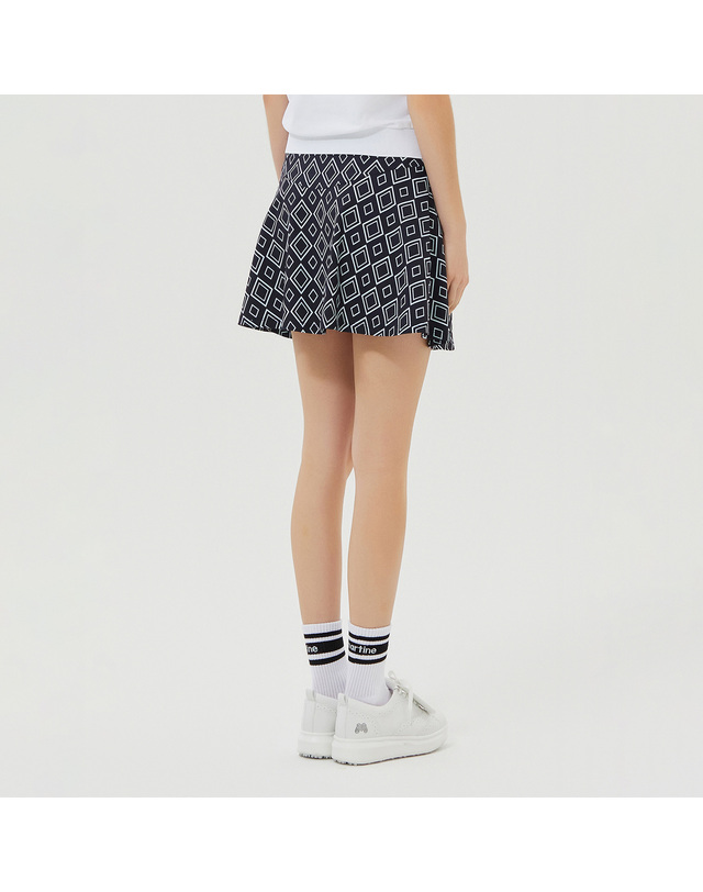 마틴골프 E-band Flared Culottes_Navy 네이비 착용컷