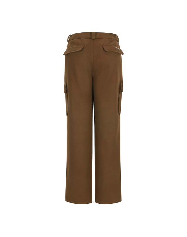 마틴골프 Out Pocket Cargo Pants_BROWN* 브라운 착용컷