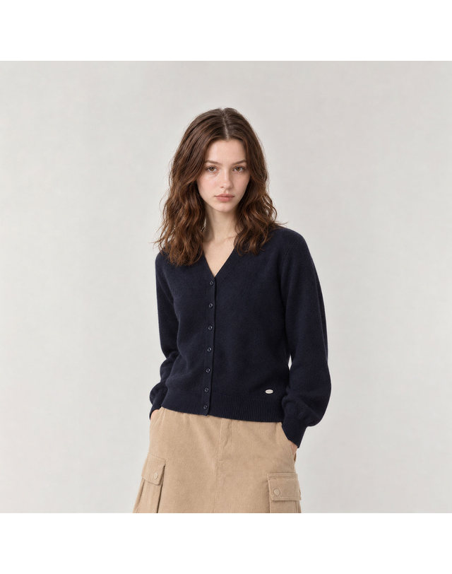 마틴골프 Adele Classic V-Neck Cardigan_NAVY 네이비 착용컷