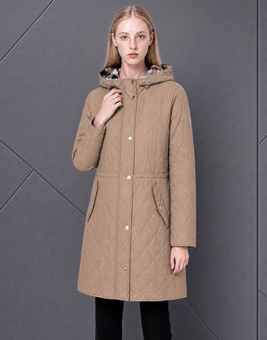 [ONLINE EXCLUSIVE] 베이지 퀼팅 중기장 점퍼