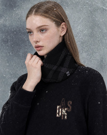 [ONLINE EXCLUSIVE] 블랙 체크 넥워머