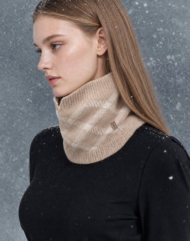 [ONLINE EXCLUSIVE] 베이지 체크 넥워머