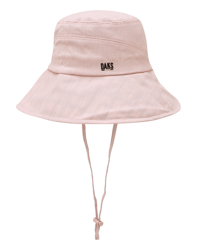 닥스 골프 여성 [ONLINE EXCLUSIVE] 핑크 하우스체크 하트 버킷햇 착용컷