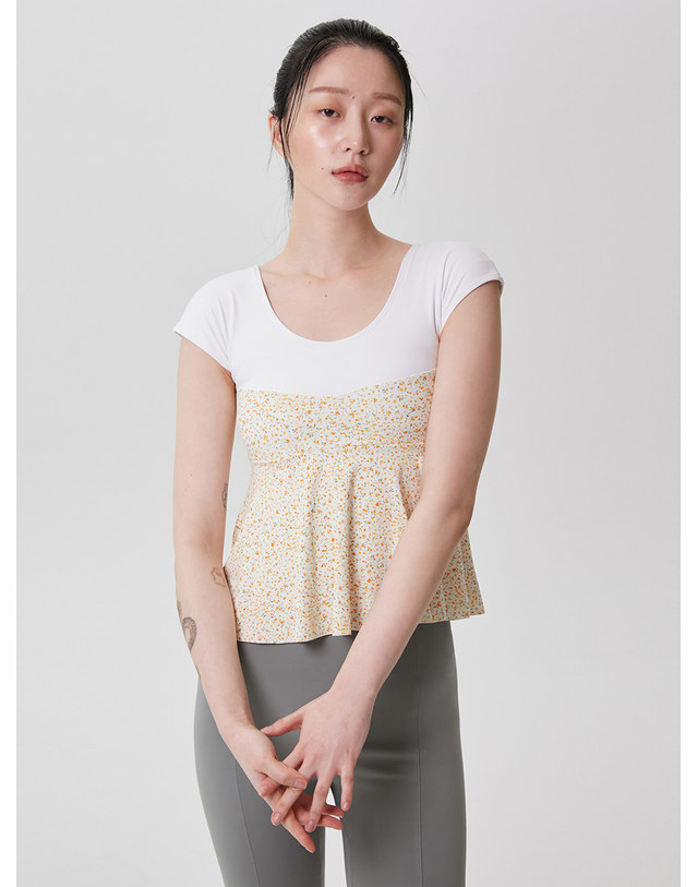쿠아비노 더블캐스팅 페플럼탑 착용컷
