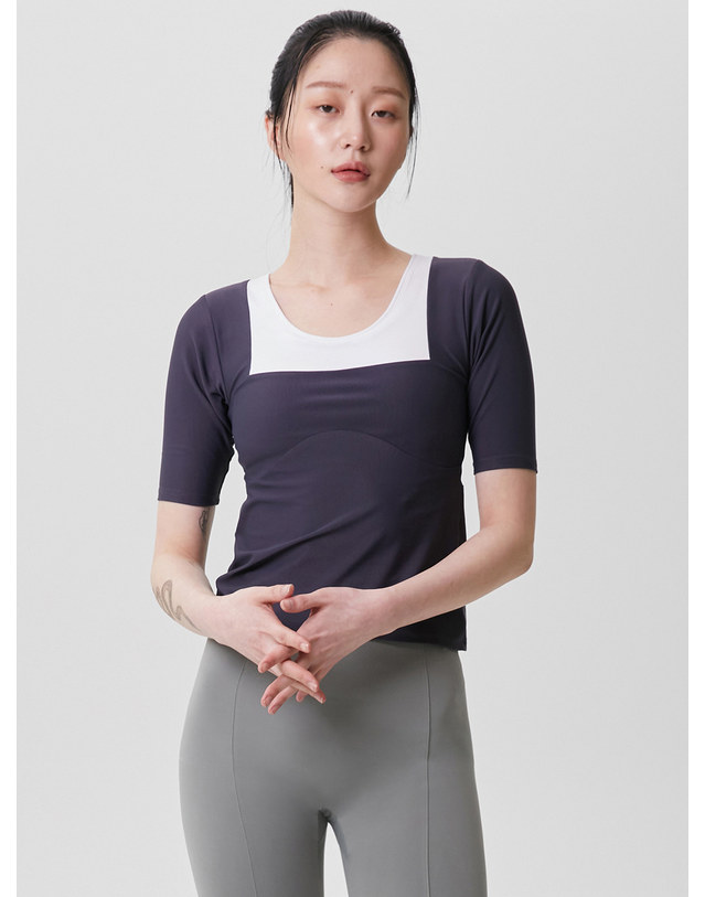 쿠아비노 시나리오 골지 반팔탑 착용컷