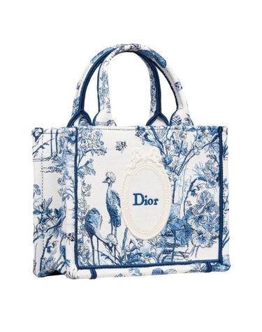 [해외직구] 26 FW Book Tote 북 토트 미니 메달리온 프론트 탑핸들 컨비니언트 포켓 토트백