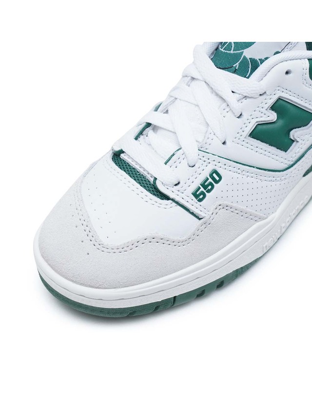 뉴발란스 뉴발란스 550 화이트 그린 BB550WT1 흰색 착용컷