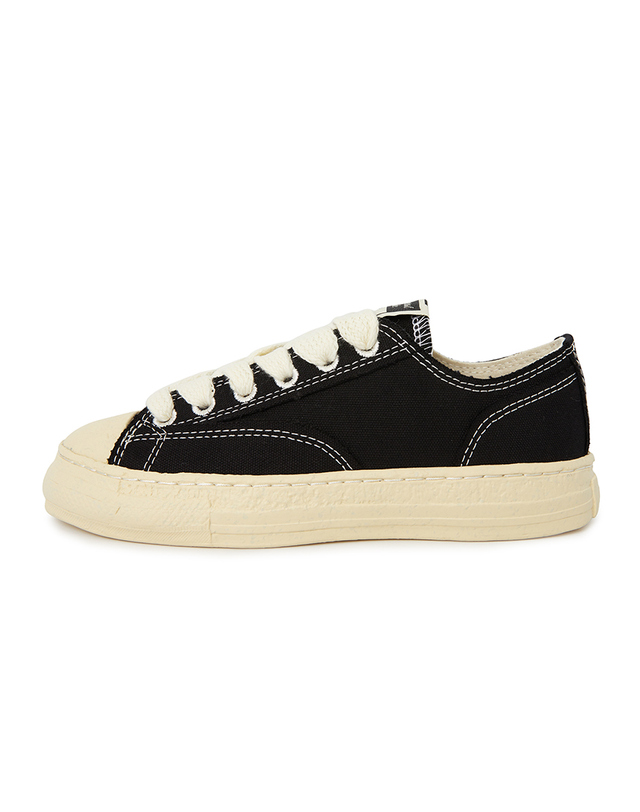 메종미하라야스히로 메종미하라야스히로 로이 패스트 솔 스니커즈 S14FW702 BLACK (남여공용) 착용컷