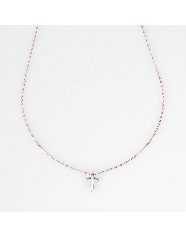 아몽 아몽 14K 리얼화이트 크로스 목걸이 착용컷