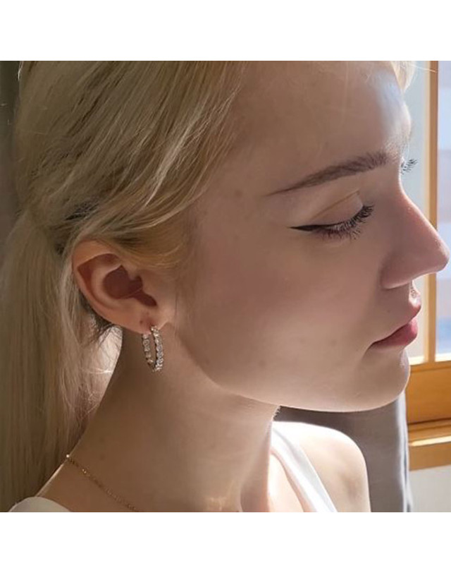 아몽 14K 모이사나이트 풀 귀걸이 착용컷