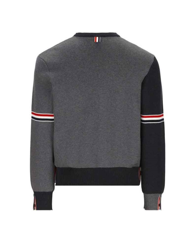 톰브라운 [THOM BROWNE] 펀믹스 밀라노 스티치 크루넥 MKA326F Y3007 982 착용컷