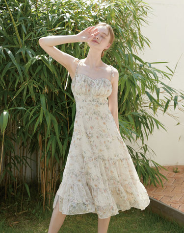Daphne flower dress Ivory