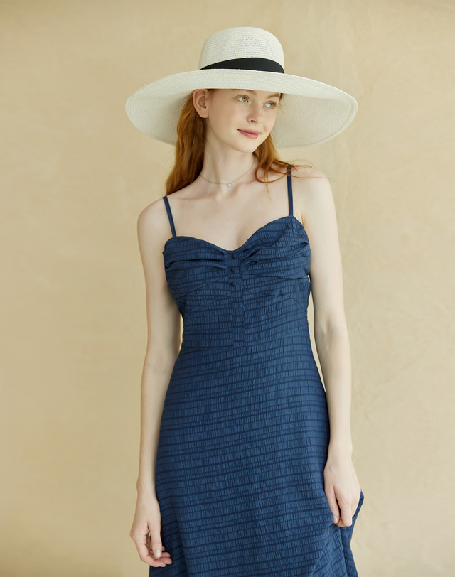 벨로디네라 Pocari flare Dress Navy 네이비 착용컷