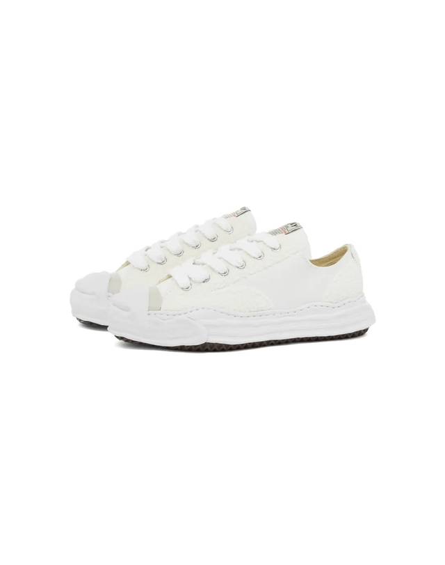 메종미하라야스히로 메종 미하라 야스히로 여성 행크 OG 솔 셔닐 스니커즈 A08FW720 WHITE 착용컷