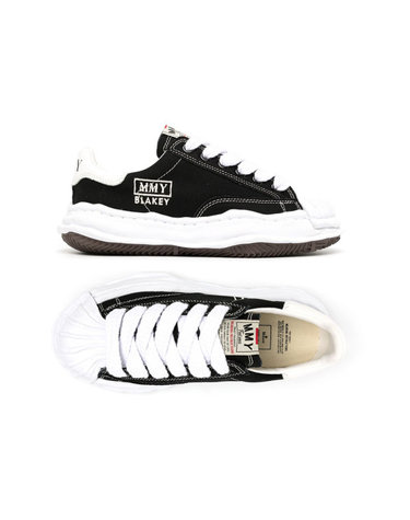 26SS 블레이키 BLAKEY 캔버스 로우탑 스니커즈 블랙 A08FW735 BLACK