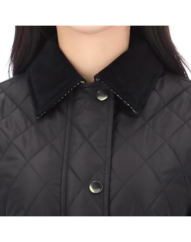 버버리 26SS 버버리 나일론 퀼팅 자켓 8107463 C1900 착용컷