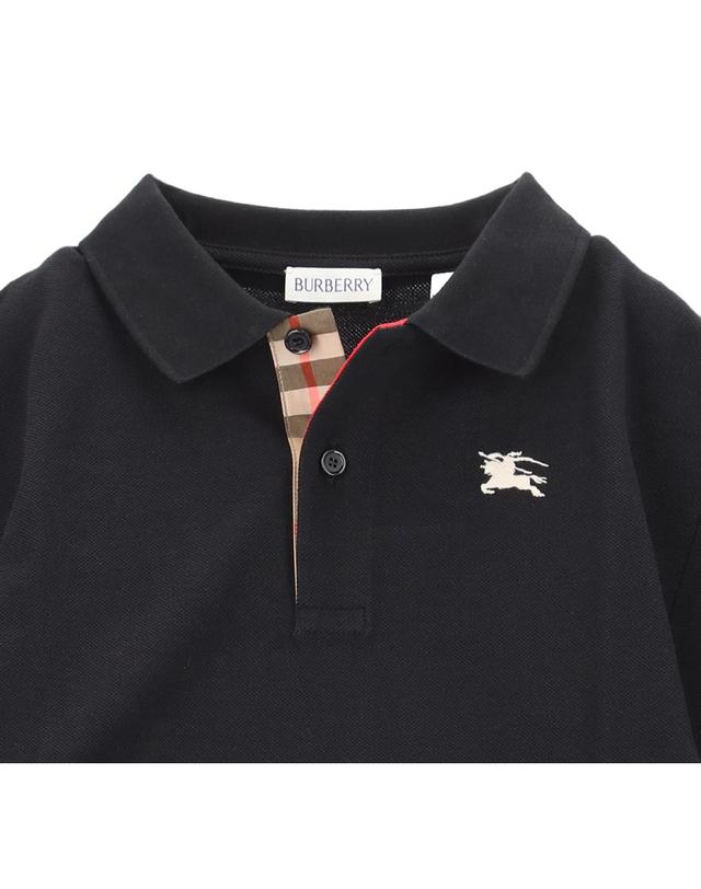 버버리 26FW 버버리 키즈 로고 폴로 반팔 티셔츠 8117373 A1189-K 착용컷