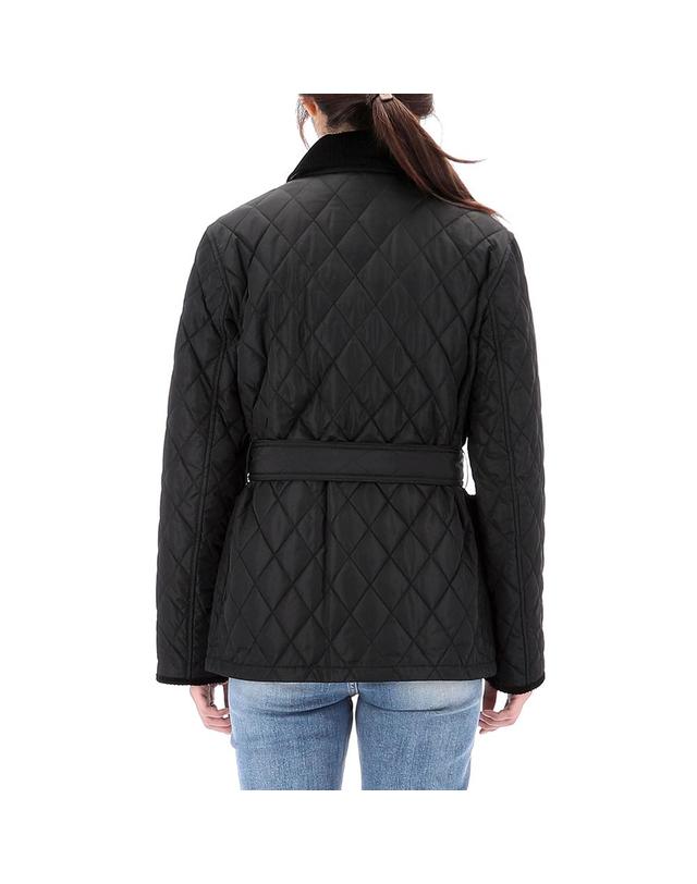 버버리 26FW 버버리 CHILTERN 칠턴 퀄팅 나일론 자켓 8110378 A1189 착용컷