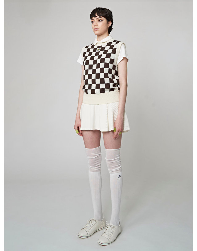 애스플래폼 AW22AS01 시어 하이 니삭스_화이트 착용컷