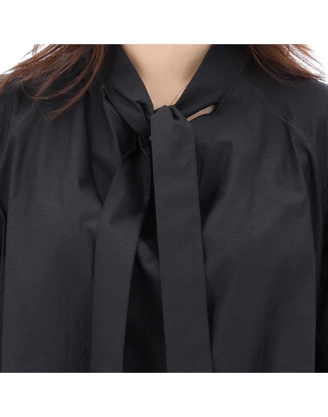 르메르 26SS 르메르 ASCOT 타이 블라우스 SH1218 LF1500 BK998 착용컷