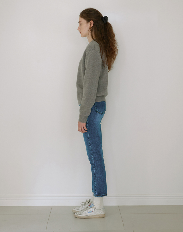 스텝어라운드 Slim fit straight denim pants (BLUE) 블랙 착용컷