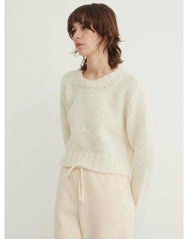 스텝어라운드 Brushed Crop Round knit_SNOW PEARL