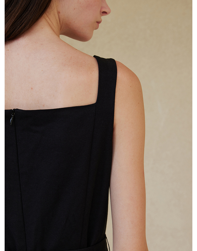 스텝어라운드 Square neck sleevless onepiece_BLACK 블랙 착용컷