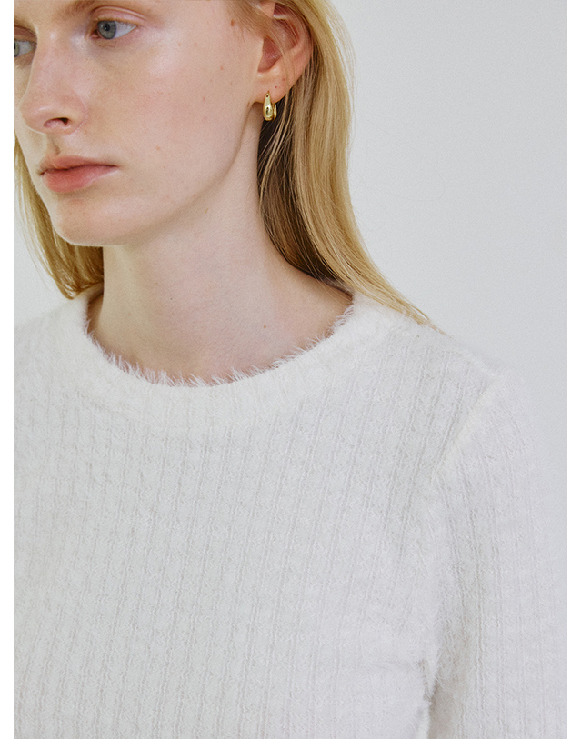 스텝어라운드 Hairy half sleeves t shirts_IVORY 착용컷