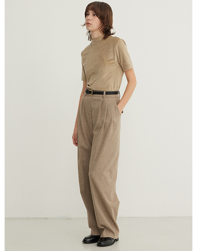 스텝어라운드 Wool Blend Wide Pleated Slacks_TAUPE 착용컷